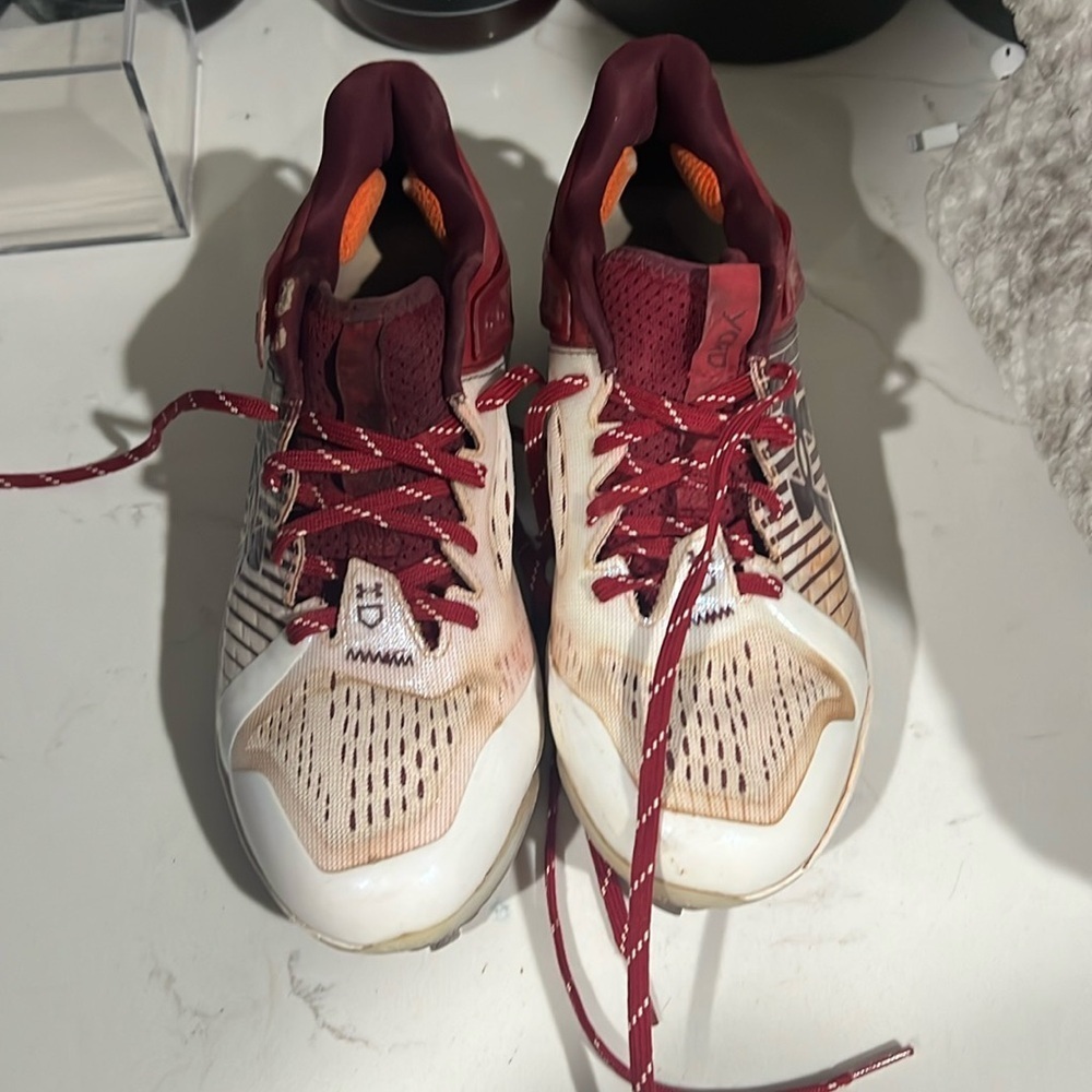 Under Armour metal baseball cleats men’s size 8